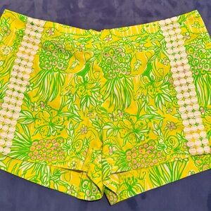 Lilly Pulitzer size 6 shorts